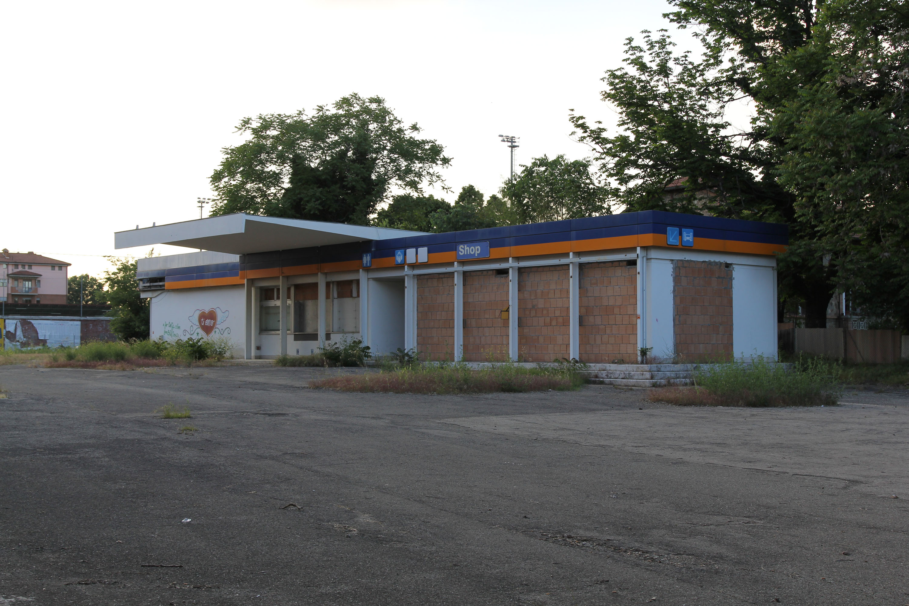 Inconvenience Store